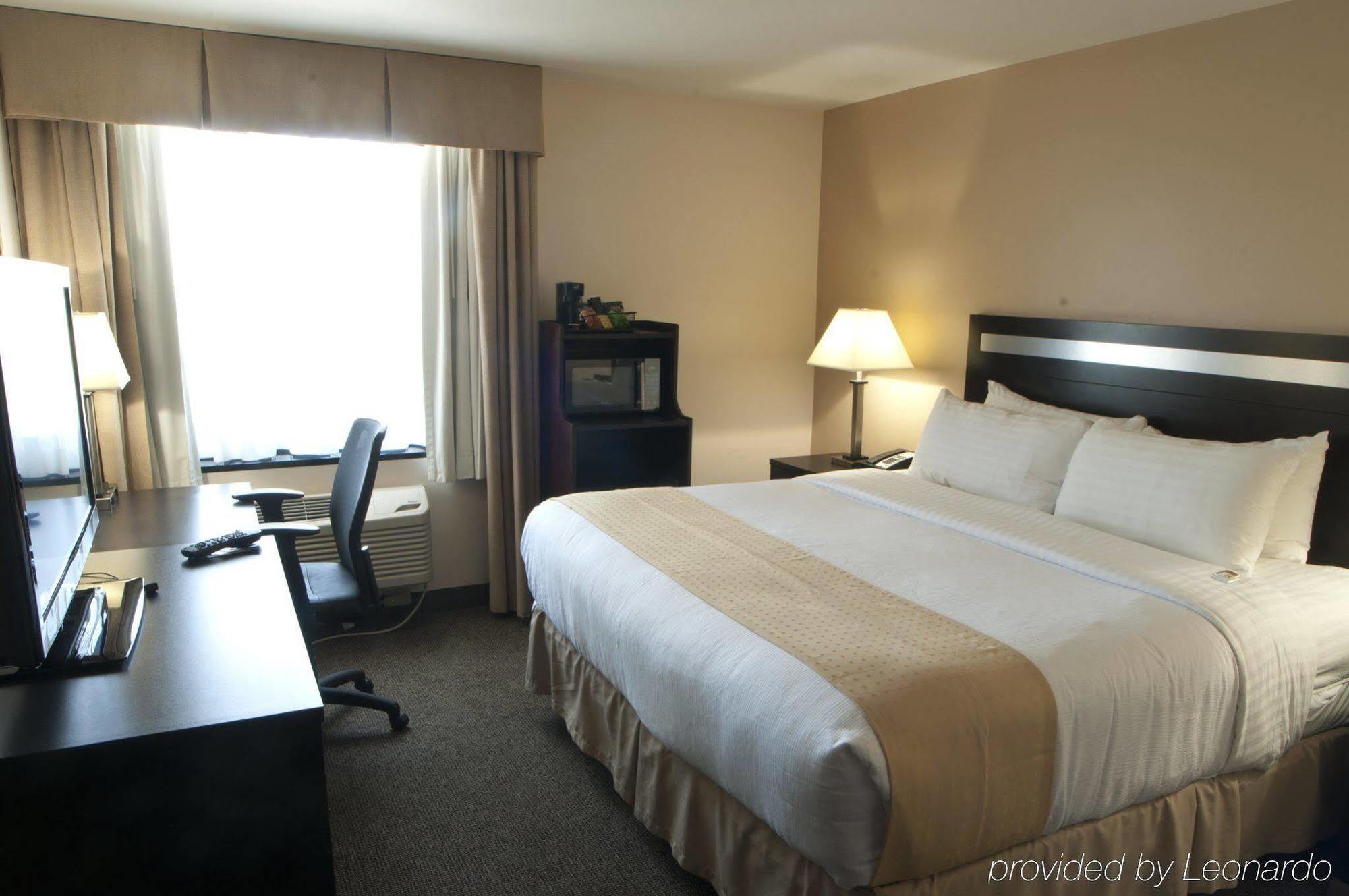 The Laguardia Hotel New York Exteriör bild