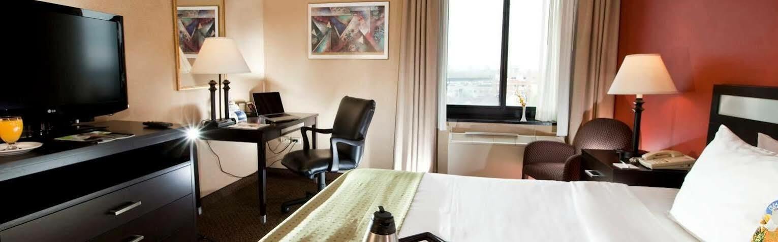 The Laguardia Hotel New York Exteriör bild